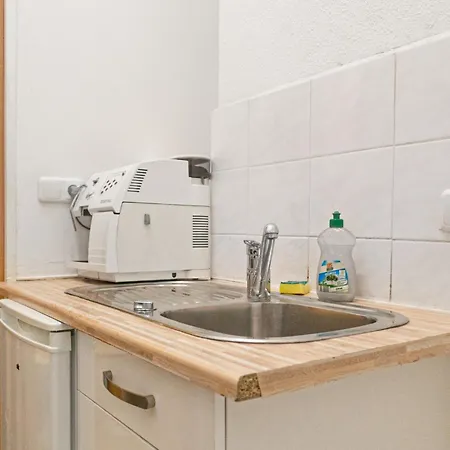 Spacious 1br Apt, Wifi & Tv, With A Great Location Appartement Vienne