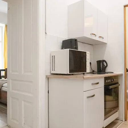 Spacious 1br Apt, Wifi & Tv, With A Great Location * Vienne