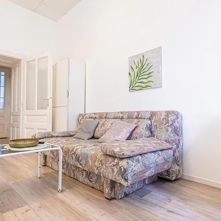 Stylish & Cozy Ideal For Longstays Apartment