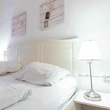 Stylish & Cozy Ideal For Longstays Apartment *