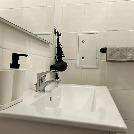 Stylish & Calm With Easy Access Vienna