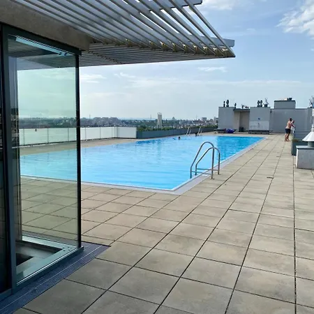 Apartment Modernes Pool Und Beamer, Naehe U3
