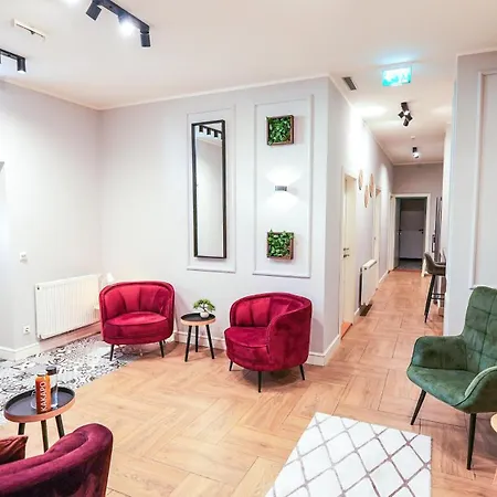 Short * Vienna