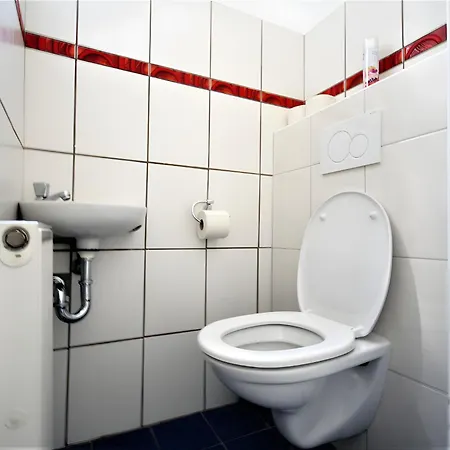 Modern Flat With 2 Rooms, Close To Schoenbrunn *