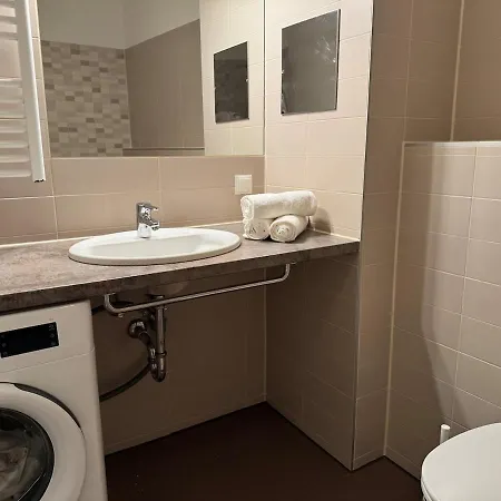 2br, Danube, Central, U6 & S-bahn - Axara Housing Brn 16 * Vienna