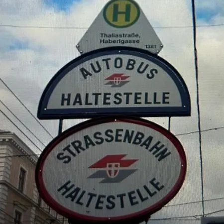 Schoene, Helle In Stadtnaehe Daire