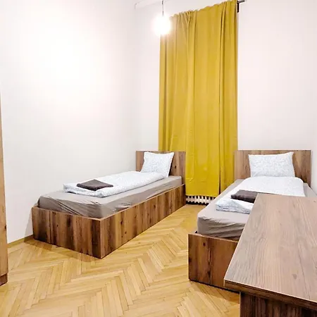 Spacious - 15 Min From Airport & Center, 5 Min From Main-bus Station Ez9 Vídeň