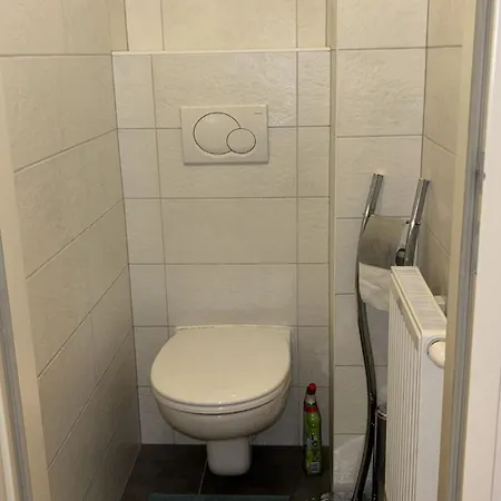 Two Double Bedrooms In Center *