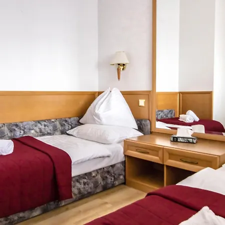 Corvinus - Newly Renovated 4* Wien