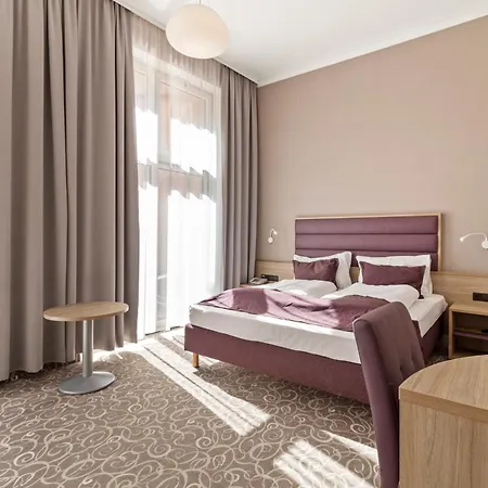 Schild Hotel