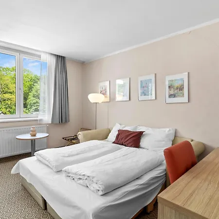 Schild Hotel 4*