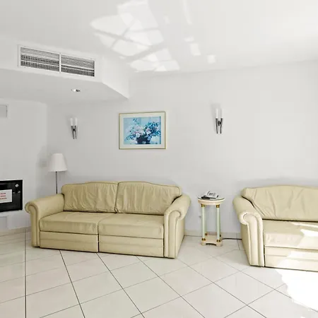 Schild Apartment *