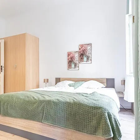 公寓 Neighboring 2br Apts Ideal For 8 People *