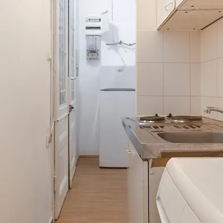 公寓 Neighboring 2br Apts Ideal For 8 People 维也纳