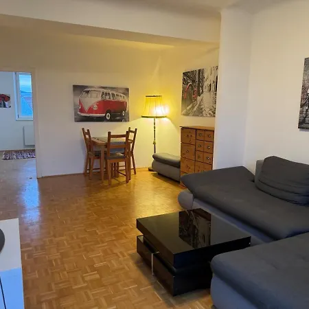 Apartmán Cozy With Balcony Near Yppenplatz! Vídeň