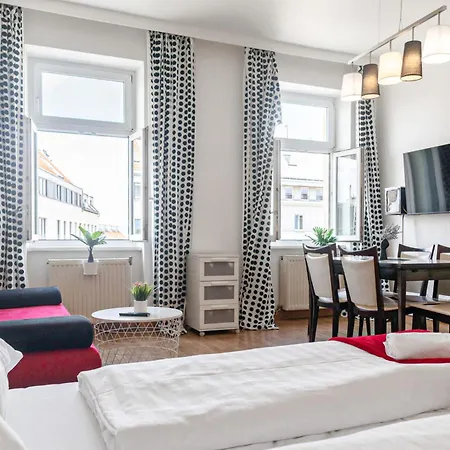 Sweet 2 Bedroom For 5p, Ideal For Long-term Vienna
