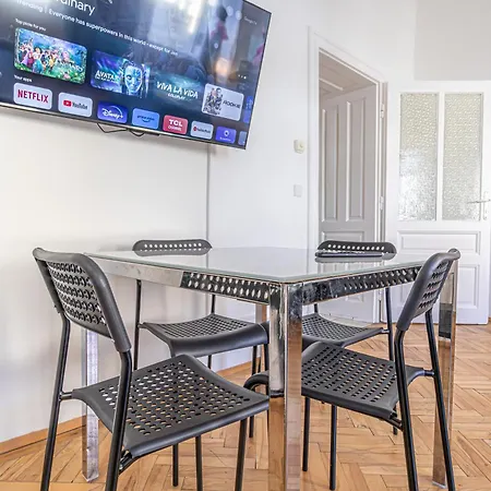 Comfortable & Amazing 2 Bedroom Hideaway W Local Flair * Vienna