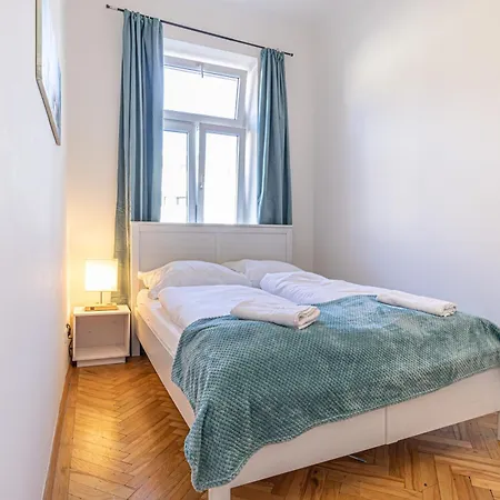 Comfortable & Amazing 2 Bedroom Hideaway W Local Flair Apartmán Vídeň