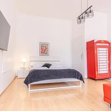 Viennese 3br Apt. Near Wiener Stadthalle & Vienna