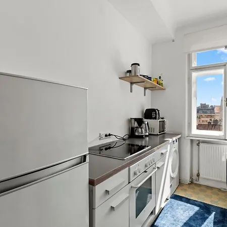French Balcony - 45m² - Szeneviertel Apartment
