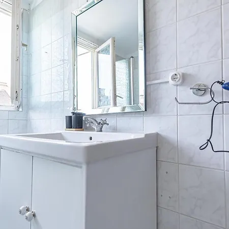 Apartment Chic & Comfy 3br In The Heart Of *