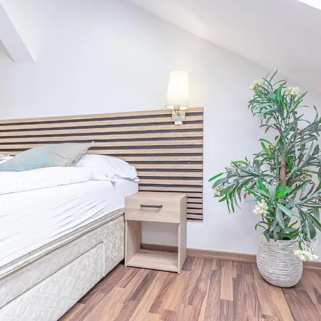Chic & Comfy 3br In The Heart Of Apartment
