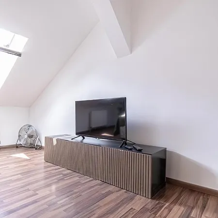 Chic & Comfy 3br In The Heart Of Apartment *