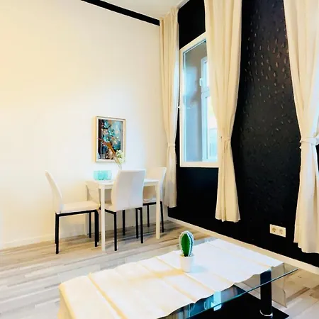 Apartmán Amazing Modern Near Akh
