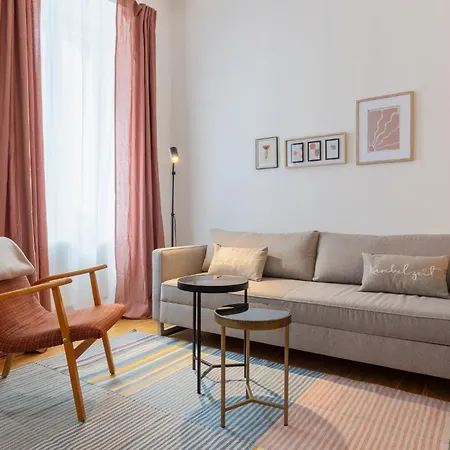 Apartmán My In - Landstrasse Longstay *