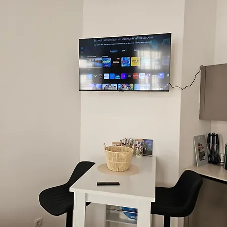 Studioapartment West - 15 Minutes To Stephansdom And Schoenbrunn Apartment *