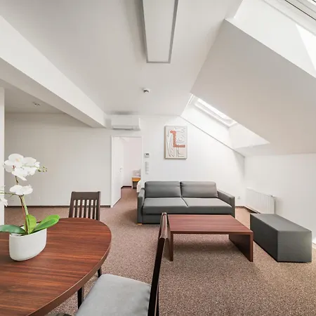 Home1 - Josefstadt شقة فندقية