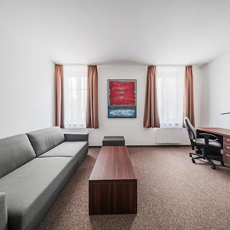 Home1 - Josefstadt شقة فندقية *