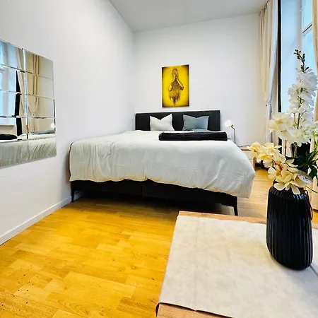 Comfy 2br Apt, For 5p, Easy Access To Stadthalle Vídeň