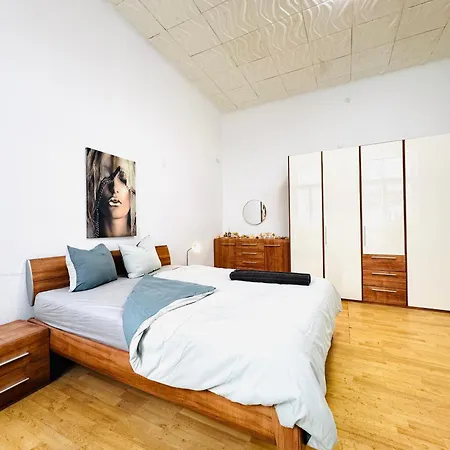 Apartmán Comfy 2br Apt, For 5p, Easy Access To Stadthalle *