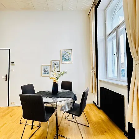 Comfy 2br Apt, For 5p, Easy Access To Stadthalle * Vídeň