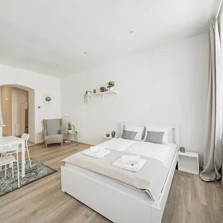 Smart Living - Rudolfsheim-fuenfhaus Apartmán *