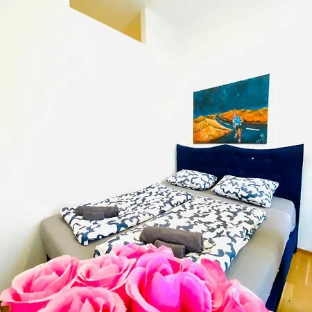 Homestay Cozy In Brigittenau Area Mm23