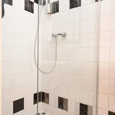 Apartment 2-br I 7 Minuten Zur U-bahn I For Groups Up To 8 Vienna