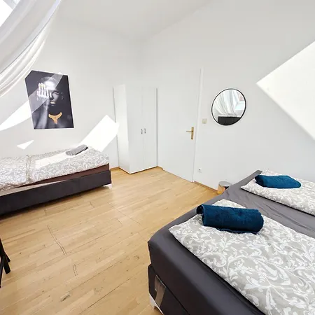 Lovely In Maerzstrasse Area Mz49 Homestay *