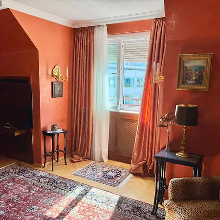 110 M2 Cathedral View Penthouse *