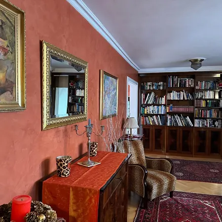 110 M2 Cathedral View Penthouse Apartment Vienna