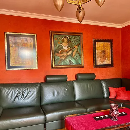 Apartment 110 M2 Cathedral View Penthouse