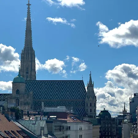 Apartment 110 M2 Cathedral View Penthouse *