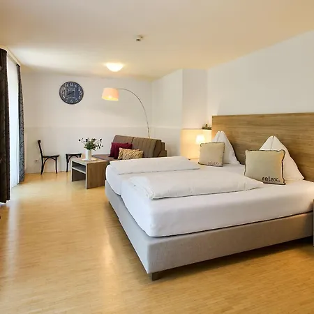 Europahaus Hotel 2*