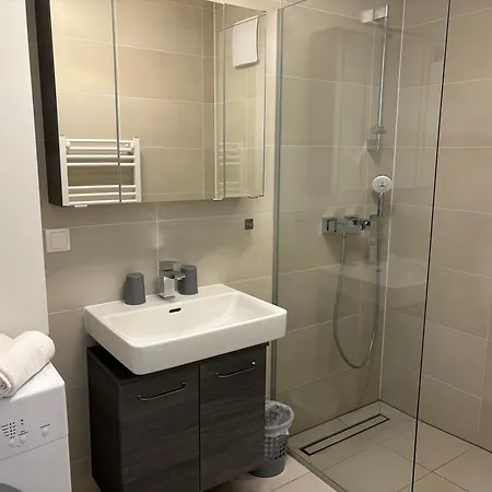 Apartmán 2 Schlafzimmer Im Neubau In Gruenruhelage Und Doch Zentral