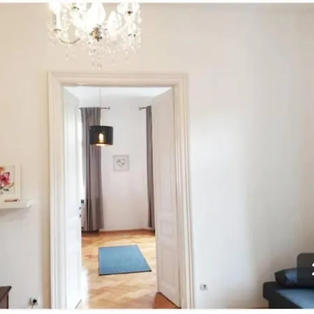 Apartmán At West-bahnhof I Close To Shopping Street & Metro *