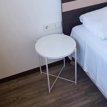 Leon In Vienna,three Sleeping Places *