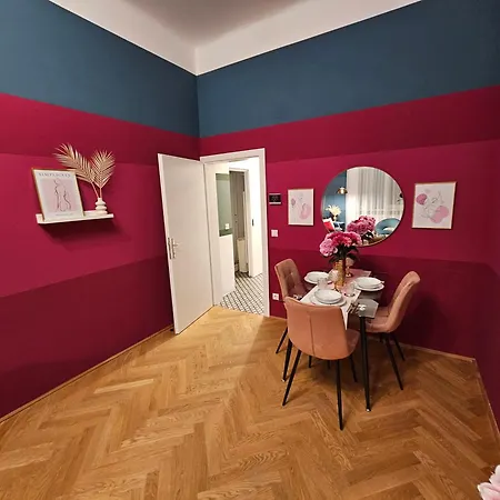 Deluxe Zum Wohlfuehlen Apartment *