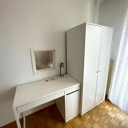 For 6 Near Schonbrunn , Cleaning Included *