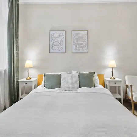 Apartment Modern Bright I Close To S-bahn I 5 Min To Shopping Mall